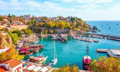 Antalya'ya 8 Ayda 12 Milyona Yakın Turist
