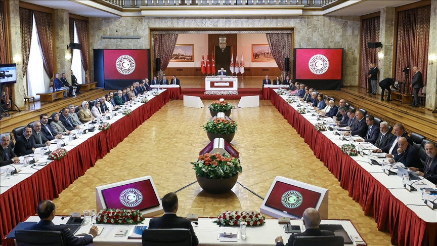 Komisyon heyeti İmralı'da görüşme yaptı