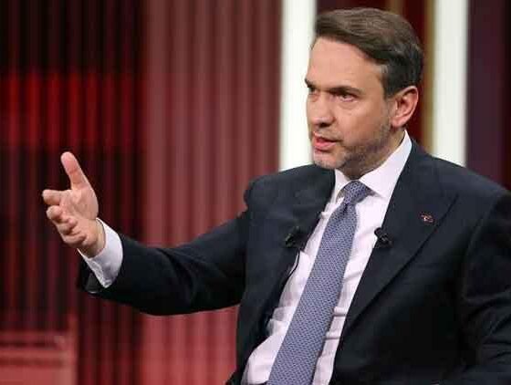 Bakan Bayraktar açıklama yapıyor