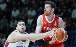 12 Dev Adam, Sırbistan’ı Geçerek Dünya Kupası’na Göz Kırptı: Maç Sonucu ve Değerlendirmeler