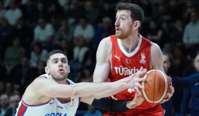 12 Dev Adam, Sırbistan’ı Geçerek Dünya Kupası’na Göz Kırptı: Maç Sonucu ve Değerlendirmeler