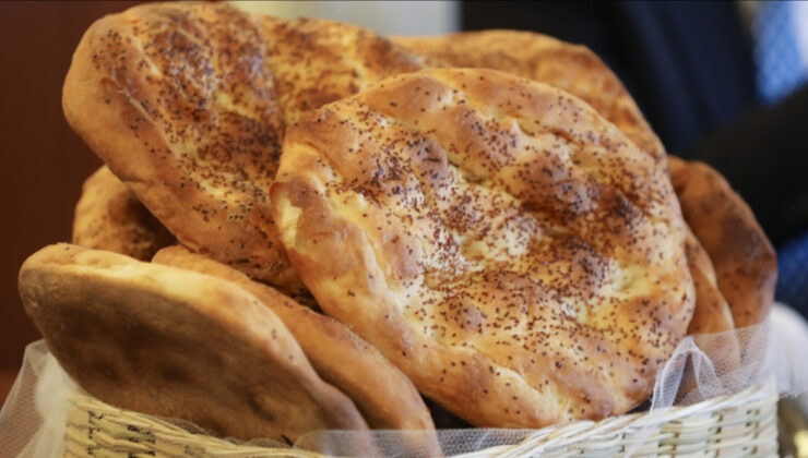 İzmir’de Ramazan Pidesi Fiyatı Belli Oldu: Geçen Yıla Göre Zam Geldi