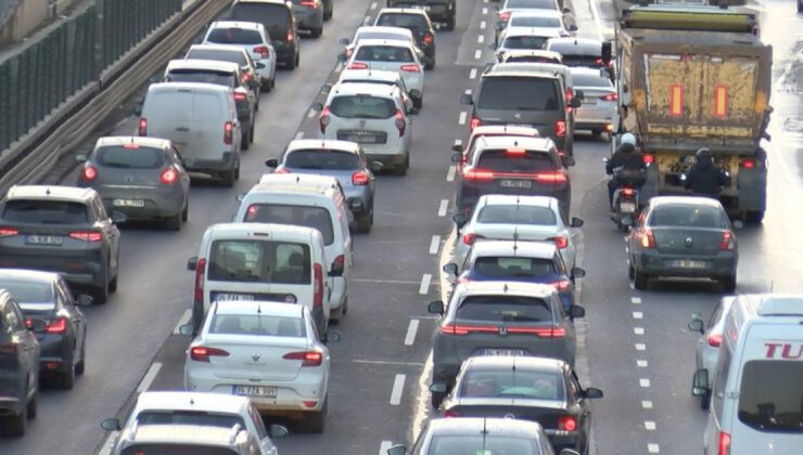 İstanbul’da Trafik Çilesi: Anadolu Yakası’nda Yoğunluk Yüzde 90’a Ulaştı