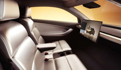 Elon Musk’tan Direksiyonsuz Otomobil Hamlesi: Cybercab Yollara Çıkıyor!