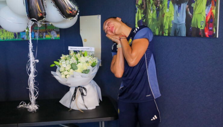 Brezilyalı Futbolcu Kathellen Sousa İslam’ı Seçti: Al Nassr’dan Tebrik