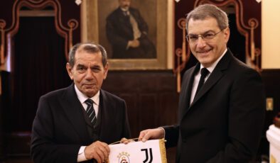 Galatasaray ve Juventus Arasında Dostluk Rüzgarı: Şampiyonlar Ligi Öncesi Anlamlı Bir Buluşma