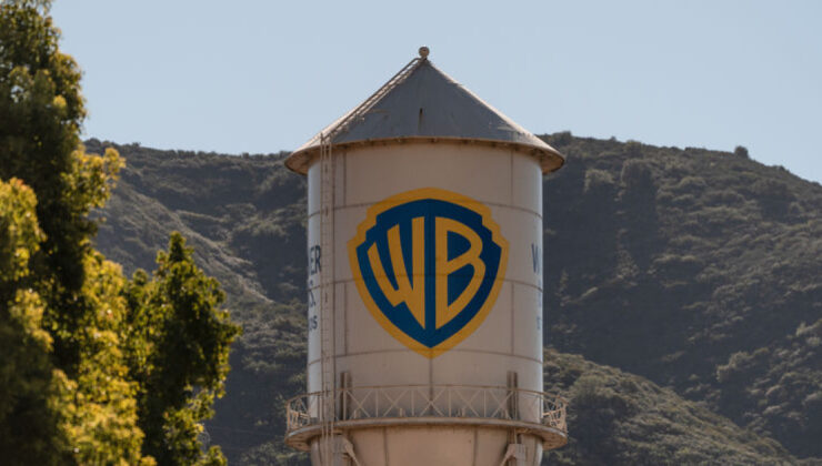 Warner Bros. Discovery ve Paramount Arasındaki Birleşme Yarışı Kızışıyor: Netflix’ten Geçici İzin