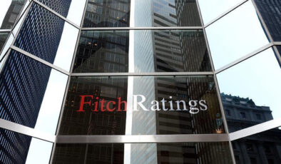 Fitch’ten ABD’ye Bütçe Açığı Uyarısı: Kısmi Kapanma, Siyasi Kutuplaşma ve Artan Borç Endişeleri
