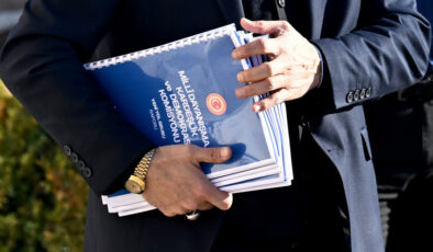 Milli Dayanışma Komisyonu’ndan ‘Terörsüz Türkiye’ Raporu İçin Son Toplantı: Raporun Detayları ve Siyasi Tepkiler