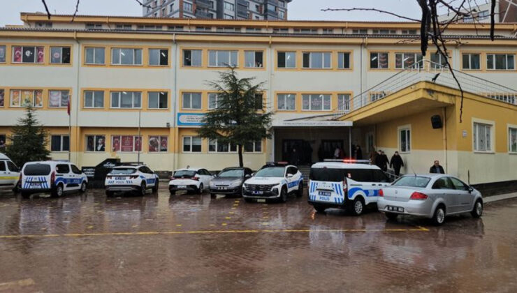 Kayseri’de Ortaokulda Bıçaklı Kavga: Öğrenci Yaralandı, Şüpheli Gözaltında
