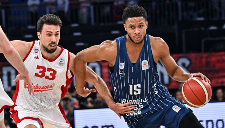 Anadolu Efes, Türkiye Kupası’nda Yarı Finale Yükseldi: Bahçeşehir Koleji’ni Rahat Geçti