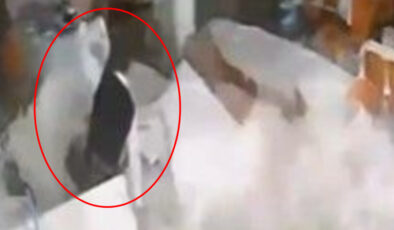 Alanya’da Dev Dalga Dehşeti: Restoranı Vurdu, Çalışanları Sürükledi! (Video)