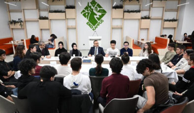 Bakan Kacır, İlk İftarını TÜBİTAK’lı Gençlerle Yaptı: Geleceğe Umut Dolu Mesajlar