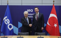 Bakan Bayraktar ve IEA Başkanı Birol’dan Paris’te Verimli Görüşme: COP31 İşbirliği Vurgusu