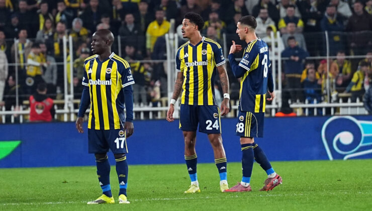 Tedesco’nun Taktik Hataları ve Kadro Tercihleri Fenerbahçe’yi Avrupa’ya Veda Ettirdi