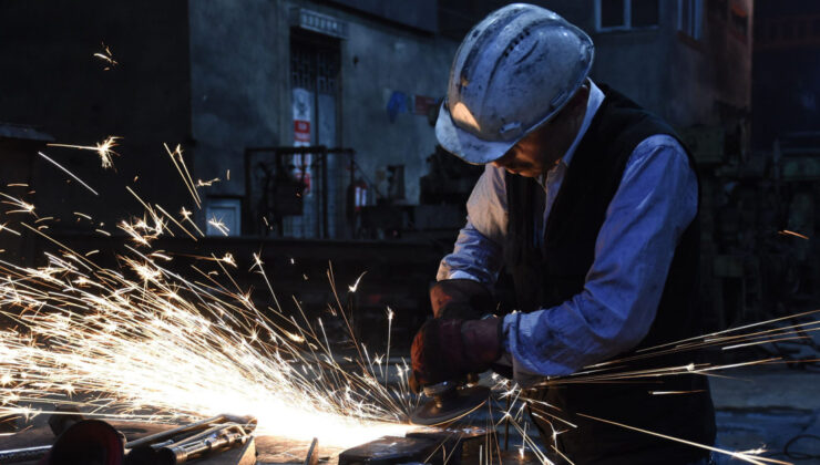 TÜİK İş Gücü Girdi Endekslerini Açıkladı: İstihdam ve Ücretlerdeki Değişimler