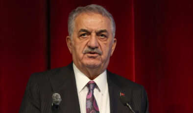 AK Parti’den Yeni Anayasa Hamlesi: Maddeleştirilmiş Teklif Yerine Beyanname Yöntemi