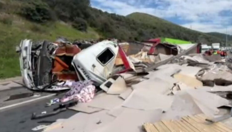 Son Dakika: TEM’de Trafik Kazası! İstanbul Yönü Kapanan Yolda Araçlar Kuyruk Oluşturdu