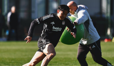 Beşiktaş’ta Göztepe Maçı Hazırlıkları Sürüyor: Taktik Çalışmalarla Kamp Devam Ediyor