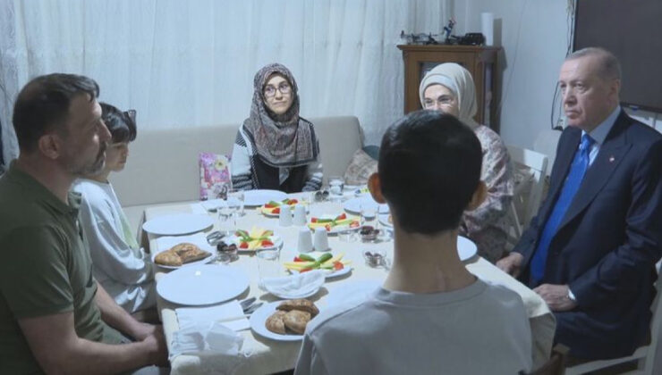 Cumhurbaşkanı Erdoğan, Ramazan Ayının İkinci Gününde Kayacık Ailesiyle İftar Yaptı, Mustafa’ya Şifa Diledi