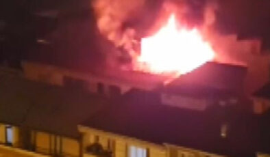 Adana’da Yangın ve Kahraman Öğrenciler: Pınar Mahallesi’nde Çatı Yangını ve Atatürk Büstünü Kurtarma Anları