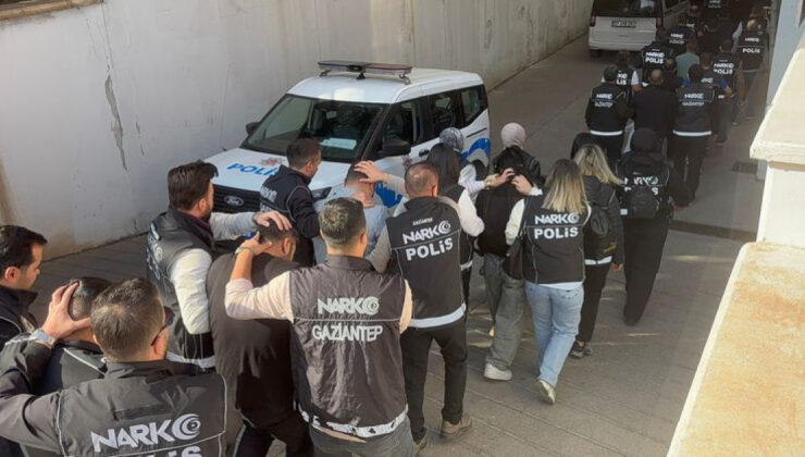 Jandarma’dan 5 İlde Dev Uyuşturucu Operasyonu: Çok Sayıda Gözaltı ve Uyuşturucu Madde Ele Geçirildi