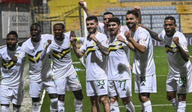 Esenler Erokspor’dan Iğdır FK’ya Gol Şov: Liderlik Koltuğuna Oturdu!