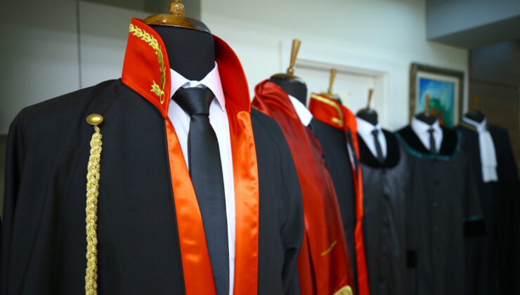 Küçükçekmece Adliyesi’nde Avukat Hakime Saldırmaya Kalkıştı: Gözaltına Alındı