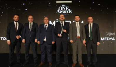 Eminevim, The ONE Awards’ta Yılın En İtibarlı Markası Oldu: Tasarruf Finansmanda Zirve