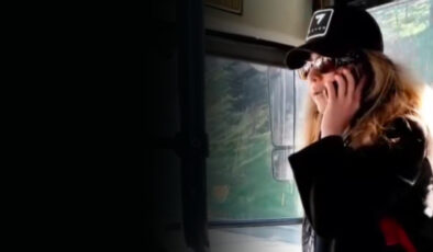 İstanbul’da Otobüste Tehdit: Savcı Olduğunu Söyleyen Kadın Tutuklama Talebiyle Mahkemeye Sevk Edildi