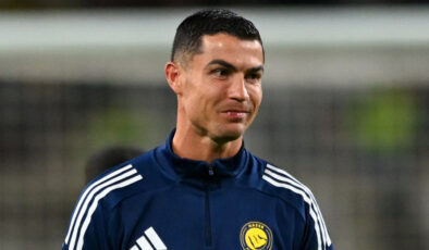 Cristiano Ronaldo’dan Al Nassr Açıklaması: Suudi Arabistan’da Mutluyum ve Ayrılmayı Düşünmüyorum!