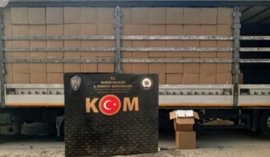 Bursa’da Dev Operasyon: 10 Milyon Adedin Üzerinde Kaçak Makaron Ele Geçirildi, 3 Şüpheli Gözaltında