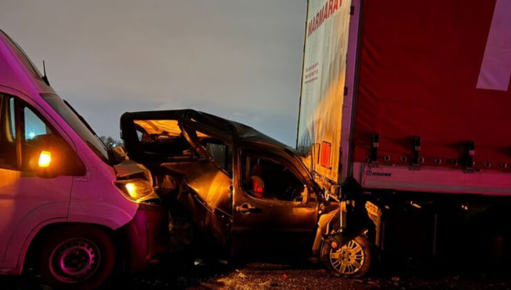 Anadolu Otoyolu’nda Zincirleme Kaza: Ankara Yönü Ulaşıma Kapandı, 7 Yaralı