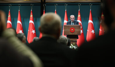 Cumhurbaşkanlığı Kabinesi Toplanıyor: Gündemde Terörsüz Türkiye, Emekli İkramiyesi ve Uluslararası Gelişmeler Var