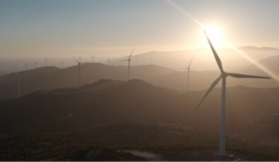 Türkiye’nin Elektrik Kurulu Gücü Ocak’ta Yükseldi: Yenilenebilir Enerji Payı Artıyor