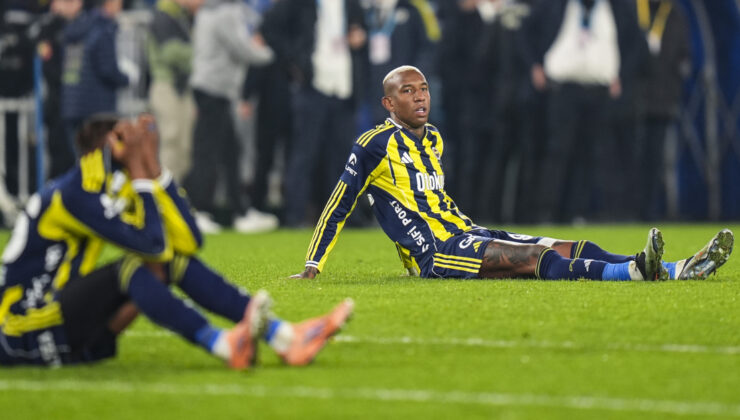 Fenerbahçe’de Sakatlık Şoku: Talisca Sekerek Sahayı Terk Etti, Tedesco Çözüm Arıyor
