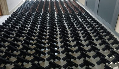 27 İlde Silah Kaçakçılarına ve Ruhsatsız Silah Bulunduranlara Dev Operasyon: 259 Şüpheli Yakalandı