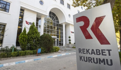 Yapı Kredi’ye Rekabet Kurulu’ndan Soruşturma: İş Gücü Piyasasında Rekabet İhlali İddiası