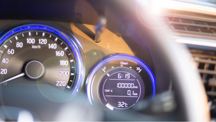 PTT’den Kilometre Dolandırıcılığına Son: İkinci El Araç Alımında Güvenilir Bilgi Dönemi