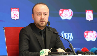 Sivasspor Başkanı Burak Özçoban’dan Hedefler ve Transfer Açıklamaları: “Bu Ligde Yenemeyeceğimiz Takım Yok!”