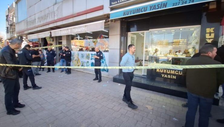Adana’da Kuyumcu Soygunu: Silah Zoruyla Altın Bilezik Gaspı ve Firar