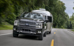 Ford Explorer’larda Direksiyon Kontrol Kaybı Riski: 400 Binden Fazla Araç Geri Çağrılıyor