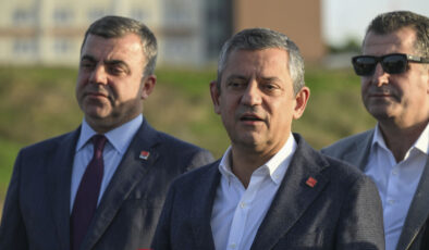 Son Dakika: Özgür Özel, Ekrem İmamoğlu’nu Ziyaret İçin Silivri’ye Gitti