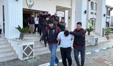 Fethiye’de Villalara Uyuşturucu ve Suç Örgütü Operasyonu: 12 Gözaltı, Aranan Şahıslar ve Uzun Süreli Hapis Cezaları