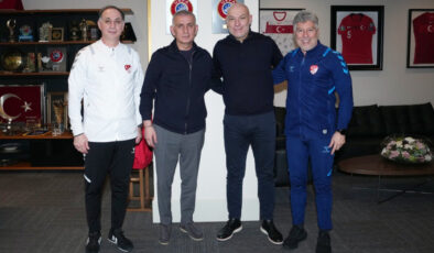 Howard Webb’den MHK’ye Ziyaret: Türk Hakemliğinin Gelişimi İçin Önemli Bir Adım