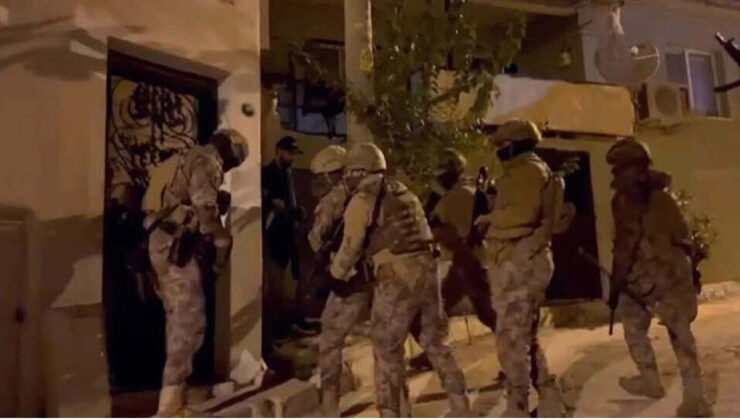 İzmir’de FETÖ Operasyonu: 12 Gözaltı, Bursa’da Enişte Cinayeti