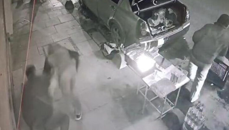Sultangazi’de Korku Dolu Anlar: Kaldırımdakilere Silahlı Saldırı ve Seyyar Satıcının Soğukkanlılığı