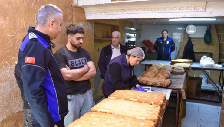 Adana’da Hijyen Faciası: Fırında Mide Bulandıran Görüntüler Sonrası İşletme Mühürlendi