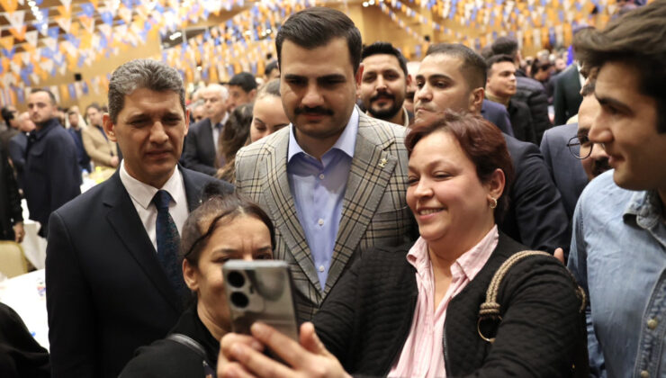 AK Parti’den 2028 Mesajı: İnan’dan Vefa İftarı’nda Önemli Açıklamalar