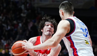 A Milli Erkek Basketbol Takımı, Sırbistan’ı Deplasmanda Devirdi, Dünya Kupası Yolunda Liderliğini Sürdürdü